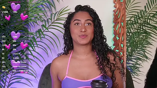 SoyJuliana 19 online show from 19, 7, 2026