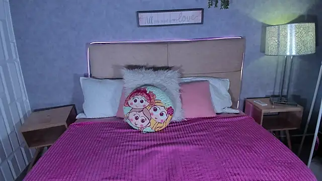 Mia1blaze online show from 25, 4, 2026