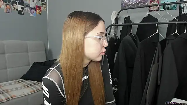 VanessaRosewood online show from 29, 3, 2026