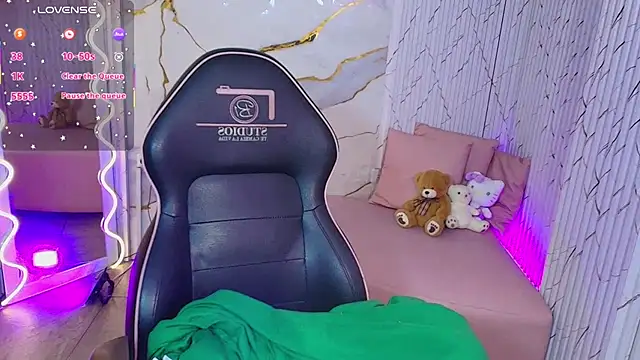 Maile Tay online show from 27, 3, 2026