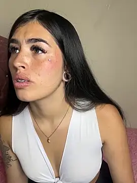 Charlothe1 online show from 15, 4, 2026