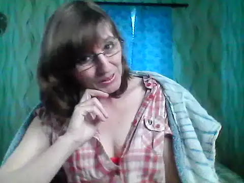 Alisaprice077 online show from 9, 4, 2026