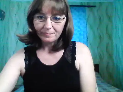 Alisaprice077 online show from 13, 4, 2026