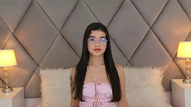 Snapshot of OliviaDiaz chatting on 10, 5, 2026 OliviaDiaz online show from 10, 5, 2026