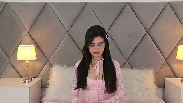 Snapshot of OliviaDiaz chatting on 24, 5, 2026 OliviaDiaz online show from 24, 5, 2026