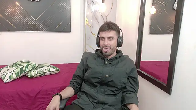 Snapshot of KingOfTemptation chatting on 31, 5, 2026 KingOfTemptation online show from 31, 5, 2026