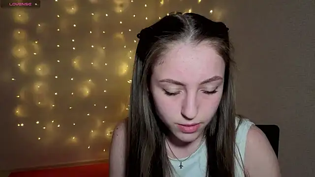 Sweet Pussy Girl online show from 17, 4, 2026