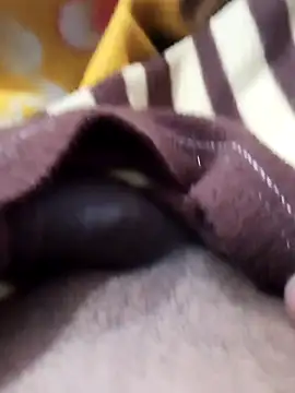 Snapshot of peaky999 chatting on 8, 3, 2026 peaky999 online show from 8, 3, 2026