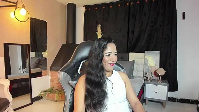 Vicky Angeel online show from 4, 6, 2026