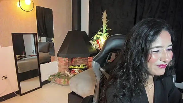 Vicky Angeel online show from 5, 6, 2026