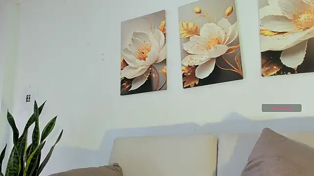 Viioletcollins online show from 1, 4, 2026