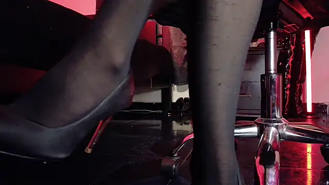 LadyIvanna online show from 18, 7, 2026
