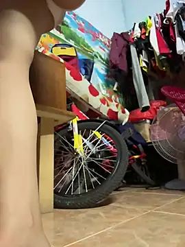 July-lovee online show from 29, 3, 2026