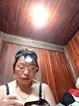 Yellow-pink online show from 14, 4, 2026