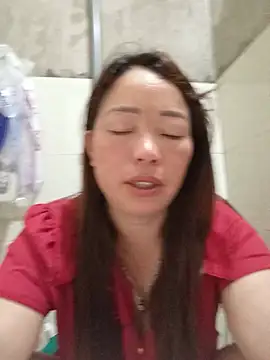 Snapshot of Yellow-pink chatting on 4, 7, 2026 Yellow-pink online show from 4, 7, 2026