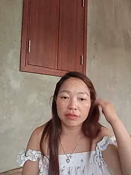 Snapshot of Yellow-pink chatting on 10, 7, 2026 Yellow-pink online show from 10, 7, 2026