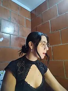 Amanda x1 online show from 17, 4, 2026