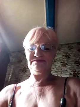 Snapshot of NikaGold455 chatting on 4, 6, 2026 NikaGold455 online show from 4, 6, 2026
