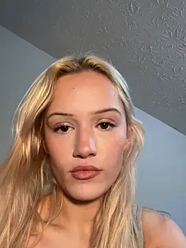 Snapshot of kaci_brooke chatting on 2, 4, 2026 kaci brooke online show from 2, 4, 2026