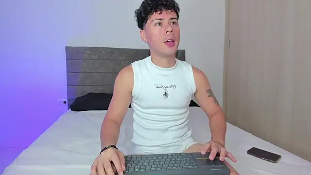 Soft Temptationxx online show from 14, 4, 2026