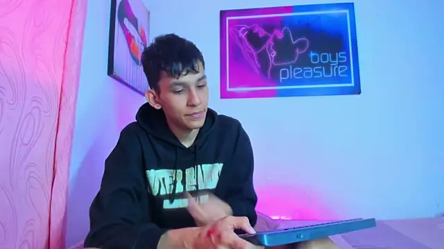 Desire Boys1 online show from 18, 4, 2026