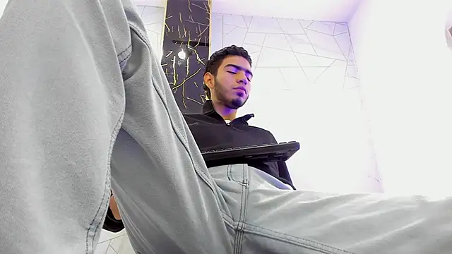 Valentin Lux online show from 10, 4, 2026