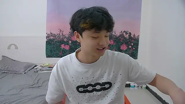 icecream-002 online show from 30, 4, 2026