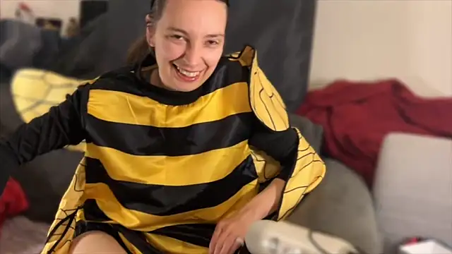 Snapshot of hello_katieex chatting on 5, 5, 2026 hello katieex online show from 5, 5, 2026