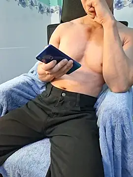 Snapshot of gymboy900 chatting on 3, 7, 2026 gymboy900 online show from 3, 7, 2026