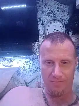 HandsomeDad698832 online show from 9, 3, 2026