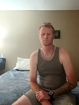 HandsomeDad698832 online show from 1, 5, 2026