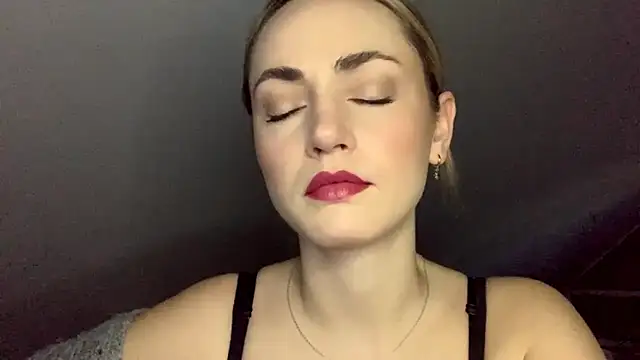 ScarlettSensitive online show from 21, 5, 2026