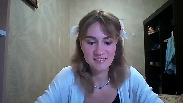 ElenoreHolguin online show from 31, 3, 2026