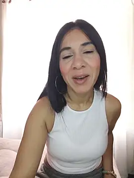 Snapshot of Camillemonroe_ chatting on 2, 6, 2026 Camillemonroe online show from 2, 6, 2026