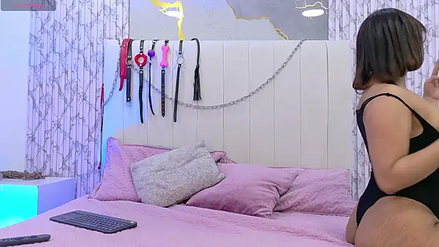 LorenaDuval online show from 21, 4, 2026