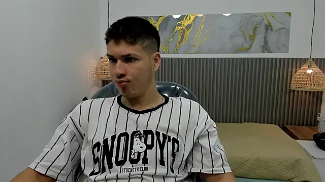 Snapshot of AlessandroFranco chatting on 16, 4, 2026 AlessandroFranco online show from 16, 4, 2026
