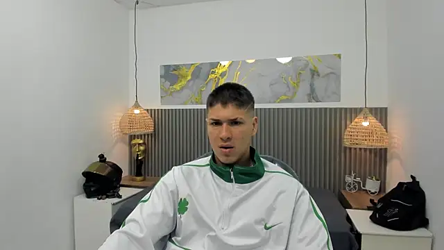 Snapshot of AlessandroFranco chatting on 2, 5, 2026 AlessandroFranco online show from 2, 5, 2026