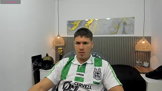 Snapshot of AlessandroFranco chatting on 9, 5, 2026 AlessandroFranco online show from 9, 5, 2026