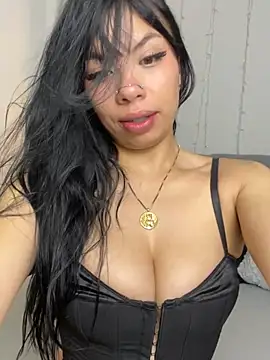 Queen Chanel XXX online show from 27, 5, 2026