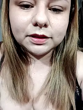 jennyyhottt online show from 22, 4, 2026