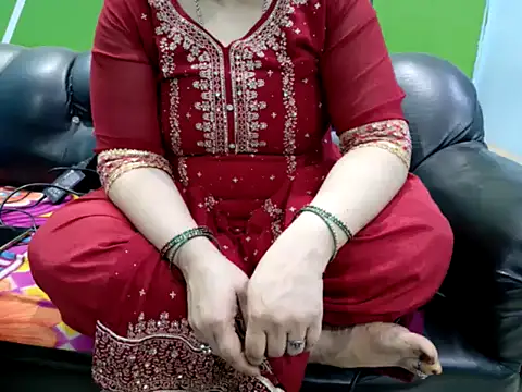 Snapshot of HouseWife4466 chatting on 10, 3, 2026 HouseWife4466 online show from 10, 3, 2026