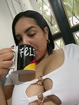 Kira33  online show from 15, 4, 2026