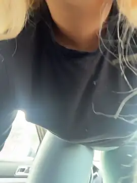 mxmxee online show from 27, 3, 2026