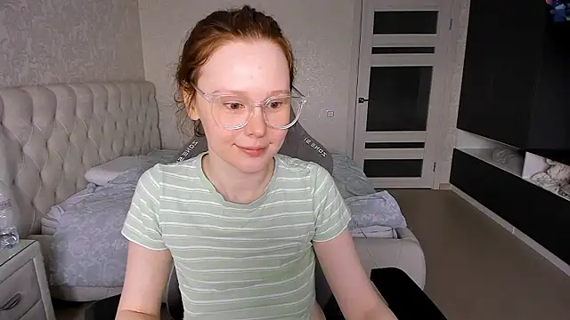 Snapshot of NikiCozy chatting on 29, 3, 2026 NikiCozy online show from 29, 3, 2026