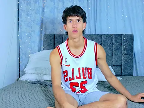 Thiago salazar online show from 11, 3, 2026