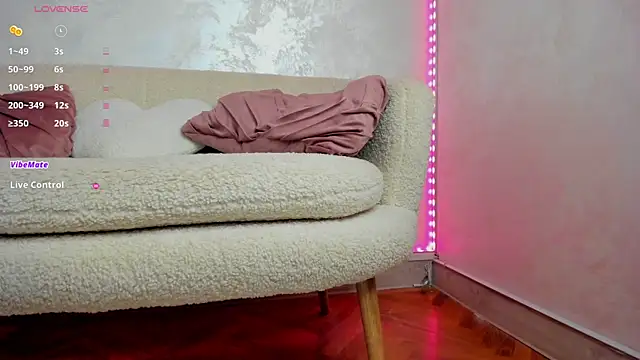 IvyTease  online show from 22, 5, 2026