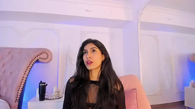 LucianaBlanco  online show from 19, 6, 2026
