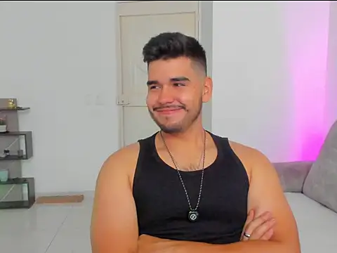 LatinBeardCali online show from 19, 3, 2026