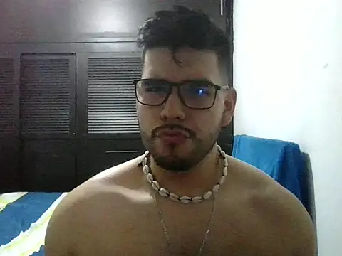 LatinBeardCali online show from 22, 3, 2026