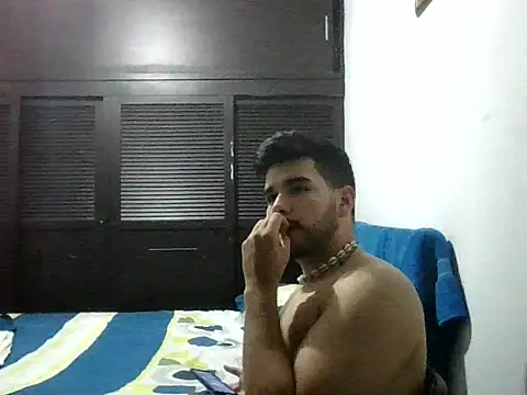 LatinBeardCali online show from 2, 4, 2026